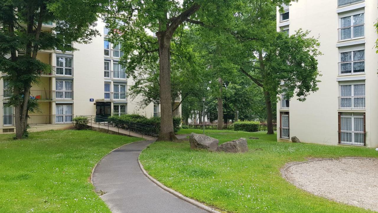 Studio En Face De La Foret De Fontainebleau Avon Kültér fotó